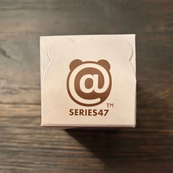 Be@rbrick Series 47 Collectible Box Mystery box sealed - Picture 4 of 5